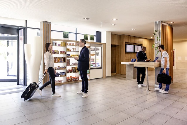 ノボテル ローザンヌ ビュッスィニー