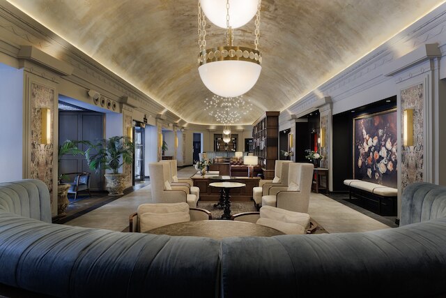 ザ クイーンズ ホテル