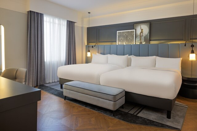 ザ クイーンズ ホテル