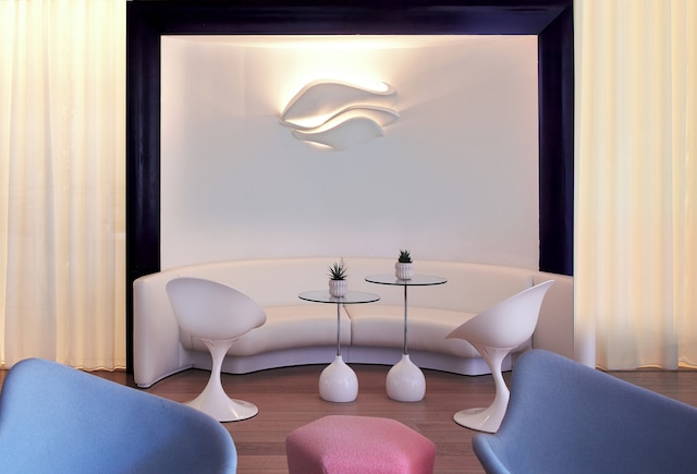 モンドリアン ロサンゼルス