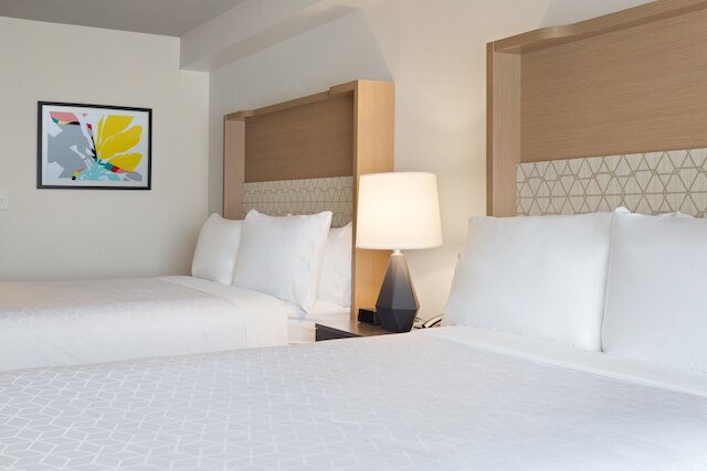 ホリデイ イン & スイーツ アクロス フロム ユニバーサル オーランド by IHG