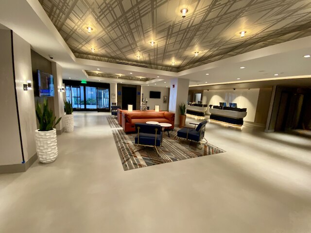 ダブルツリー バイ ヒルトン サンフランシスコ サウス エアポート ブルバード