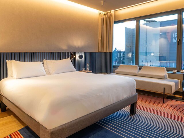 ホテル プルマン マドリッド エアポート & フェリア