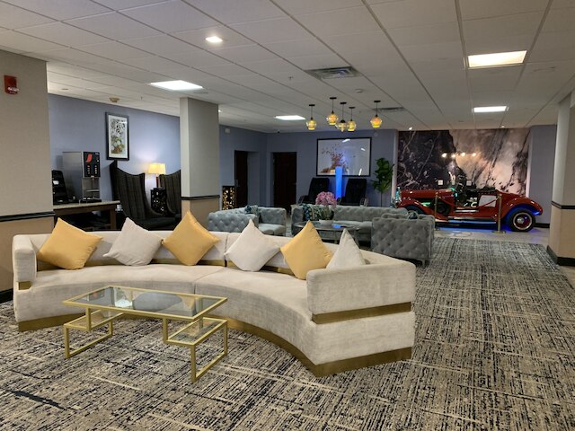 オールバニ空港イン