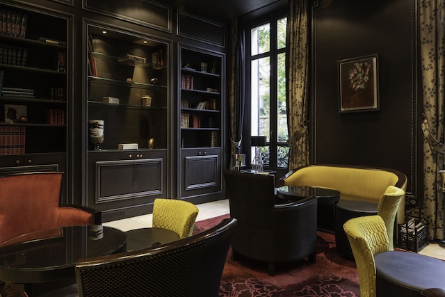 オテル リージェンツ ガーデン - アストテル