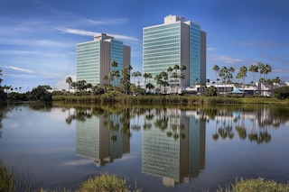 ダブルツリー バイ ヒルトン アット ジ エントランス トゥ ユニバーサル オーランド