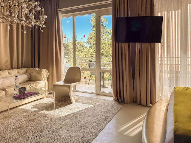 セント ジョージ リカベタス ライフスタイル ホテル