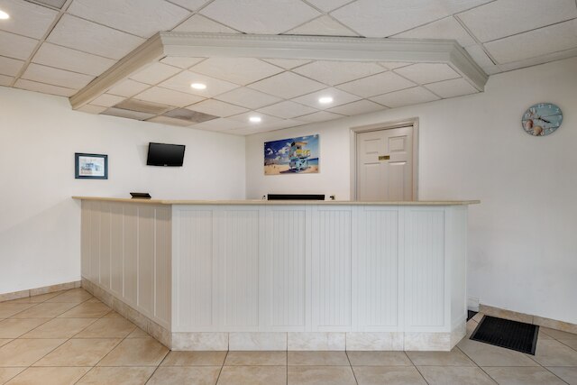 トロピカル ウィンズ オーシャンフロント ホテル