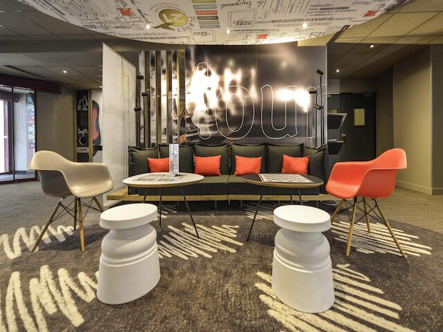 アイビス シャトー ドゥ フォンテンブロー