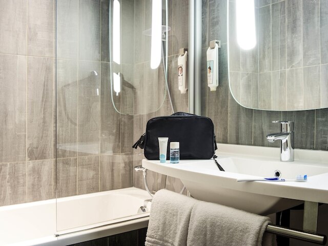 アイビス シャトー ドゥ フォンテンブロー