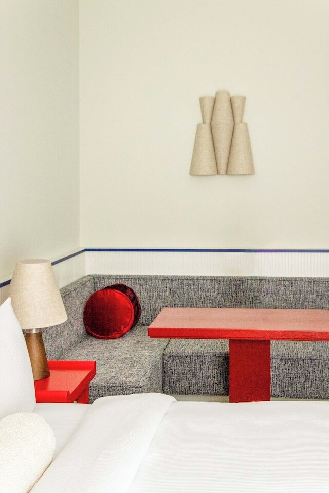 ミイロ シュピッテルベルク NEW OPENING