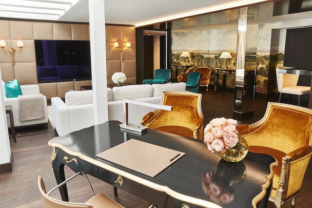 ホテル フィア ヤーレスツァイテン ケンピンスキー ミュンヘン