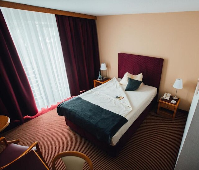 HK ホテル デュッセルドルフ シティ