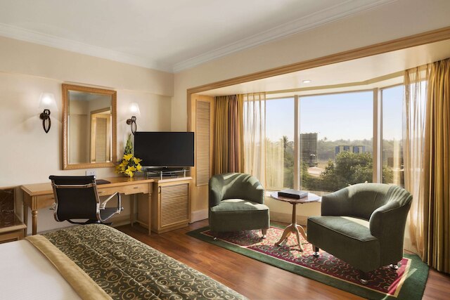 ラマダ プラザ パーム グローヴ