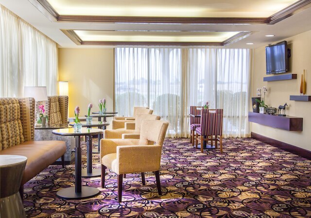 ハンプトン イン バトン ルージュ - I-10 & カレッジ ドライブ