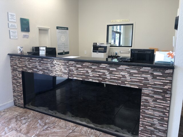 クオリティ イン キシミー ウエスト - レイク ブエナ ビスタ サウス