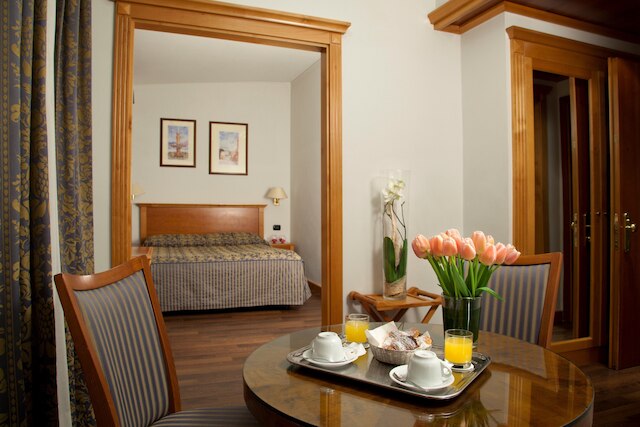 ホテル ディプロマティック