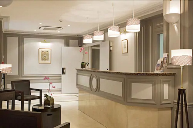 ホテル トゥレンヌ ル マレ