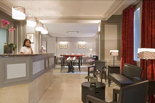 ホテル トゥレンヌ ル マレ