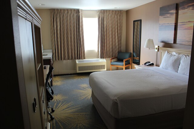 デイズ イン バイ ウィンダム シータック エアポート