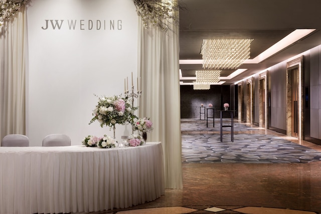 JW マリオット ホテル香港 (香港 JW 万豪酒店)