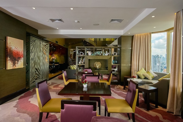 ダイアモンド ホテル フィリピン