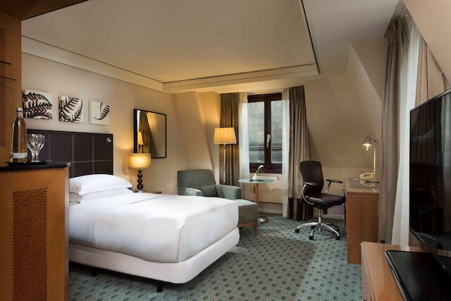 ヒルトン ドレスデン アン デア フラウエンキルヒェ