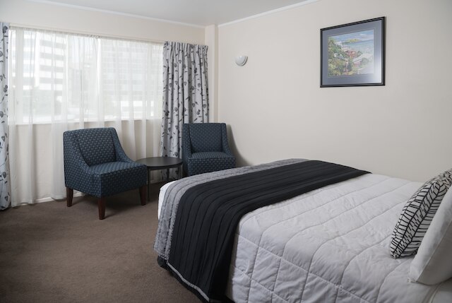 ウエスト プラザ ホテル