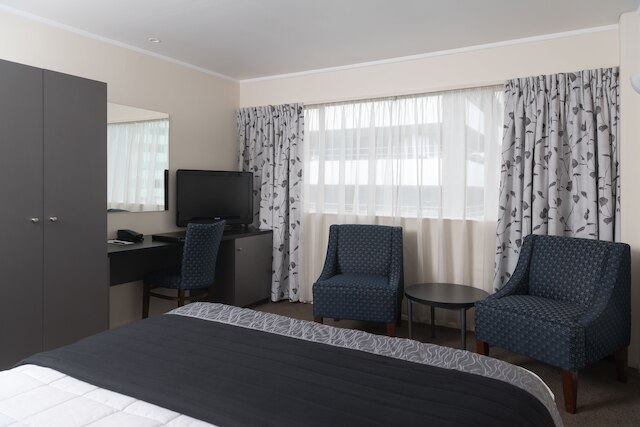 ウエスト プラザ ホテル