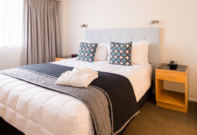 ウエスト プラザ ホテル