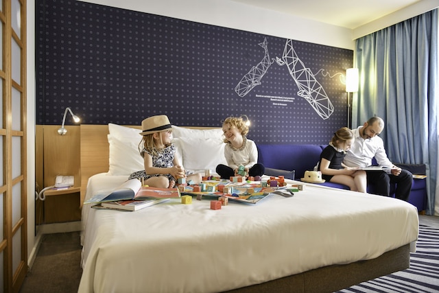 ノボテル ラ ロシェル サントル