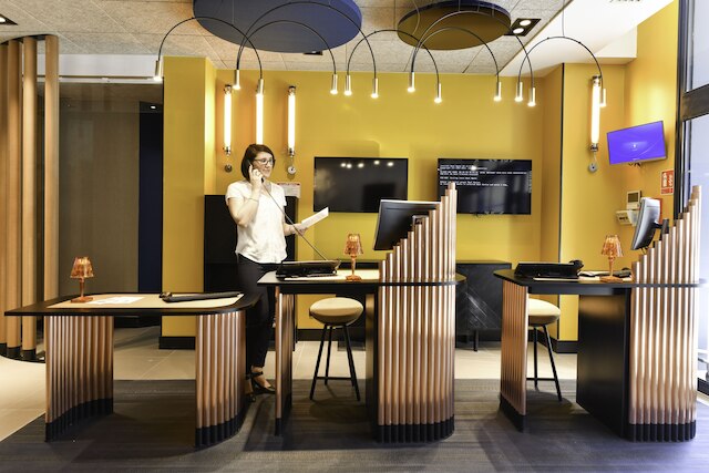 ノボテル ラ ロシェル サントル