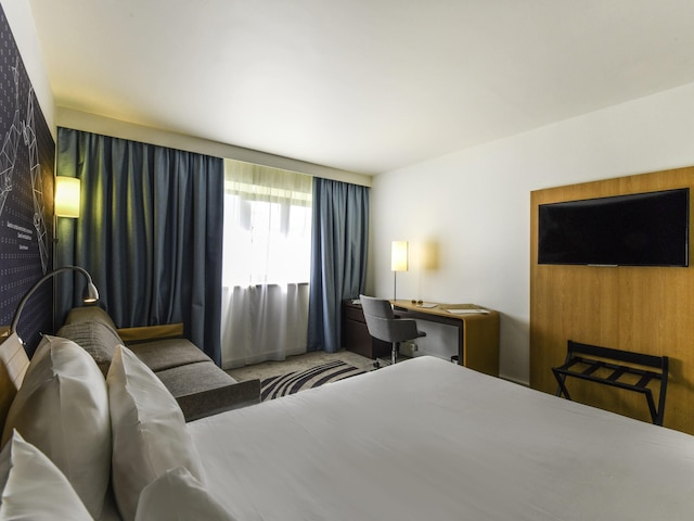 ノボテル ラ ロシェル サントル