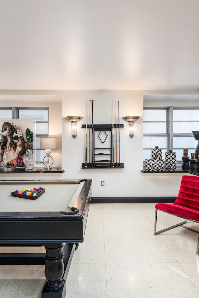 ナショナル ホテル、大人限定のオーシャンフロント リゾート