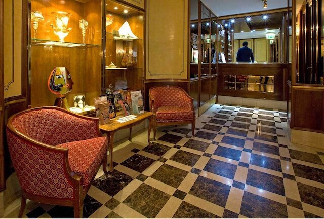 アマデウス ホテル