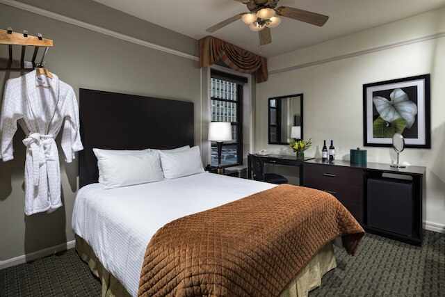 ザ ウィローズ ホテル