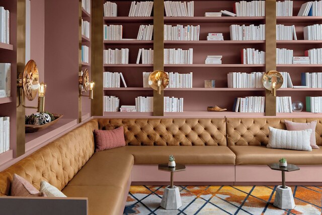 ダウンライト・オースティン、ルネッサンスホテル