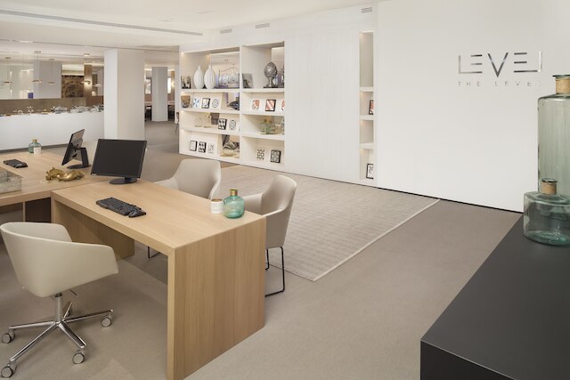 メリア レブレロス