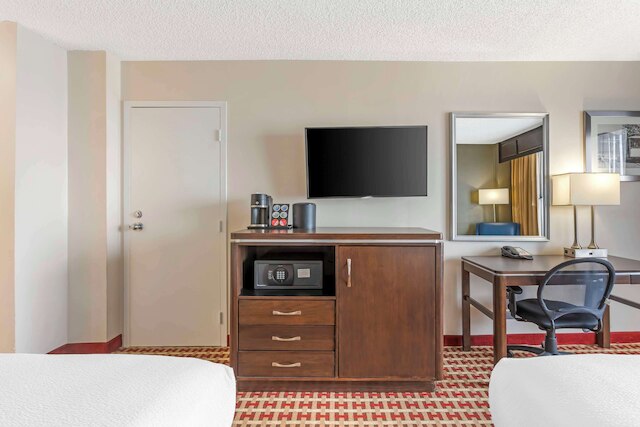 ベスト ウエスタン プラス グロブナー エアポート ホテル