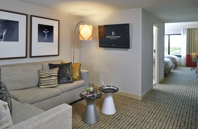 ルネッサンス オースティン ホテル