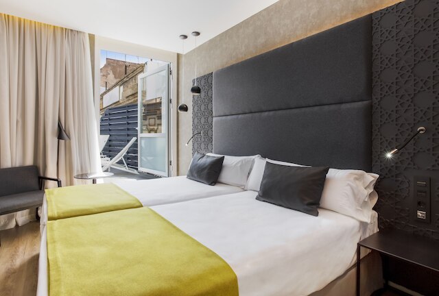 カタロニア ヒラルダ ホテル