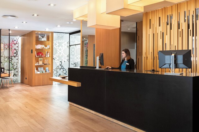 カタロニア ヒラルダ ホテル