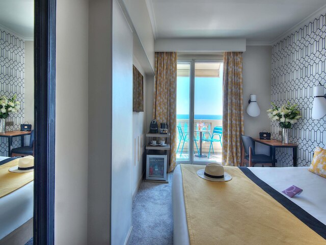 メルキュール ニース マルシェ オー フルール