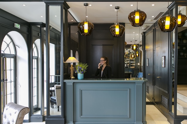 ヌーヴィル アルク ド トリオンフ