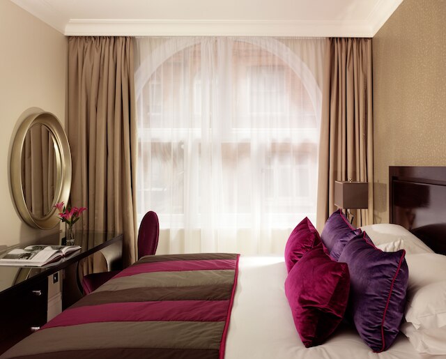 タージ 51 バッキンガム ゲート スイーツ アンド レジデンシーズ