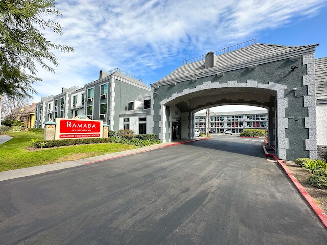 ラマダ バイ ウィンダム アナハイム コンベンション センター