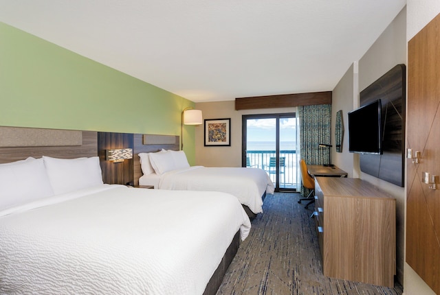 ホリデイ イン エクスプレス アンド スイーツ オーシャンフロント by IHG