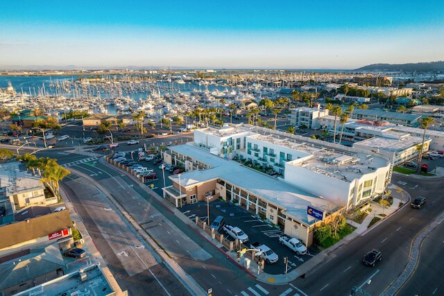 コンフォート  イン サンディエゴ エアポート アット ザ ハーバー