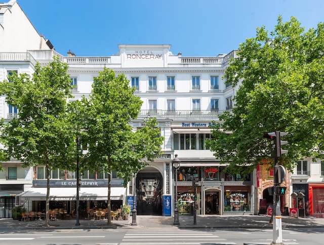 ベストウェスタン ホテル ロンセレー オペラ