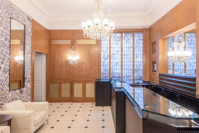 ベストウェスタン ホテル ロンセレー オペラ